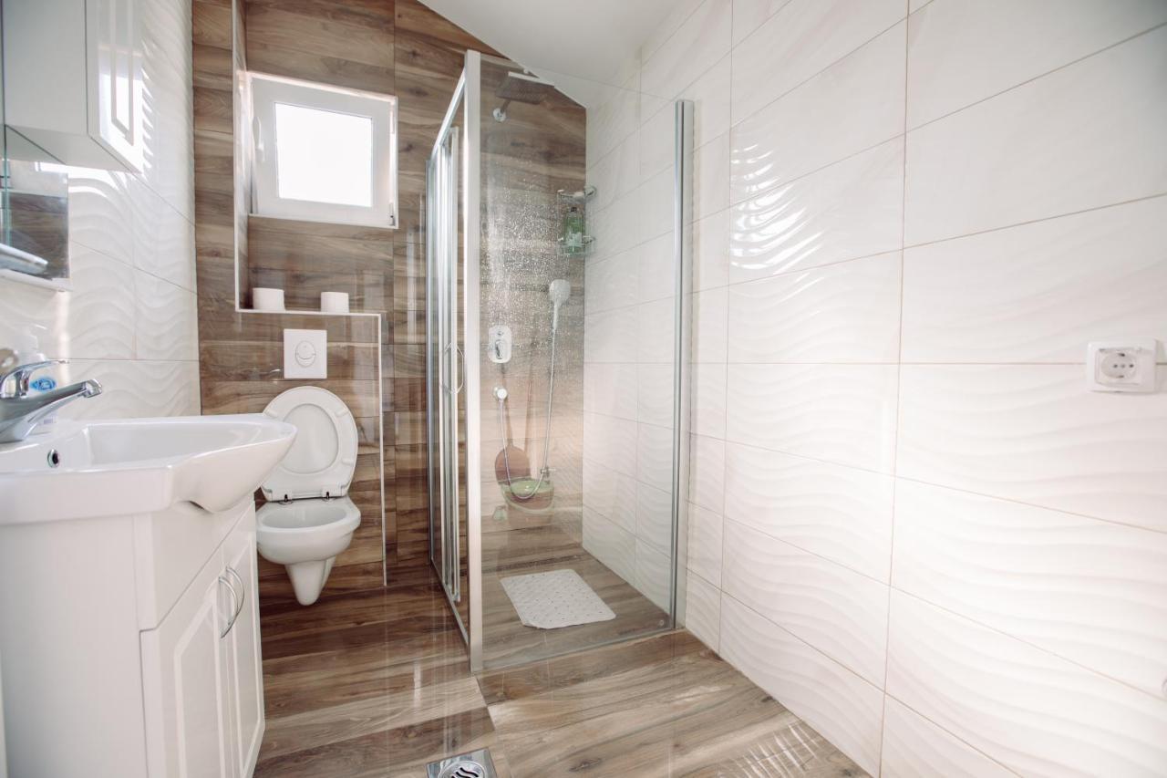 Apartmani Peko โกตอร์ ภายนอก รูปภาพ