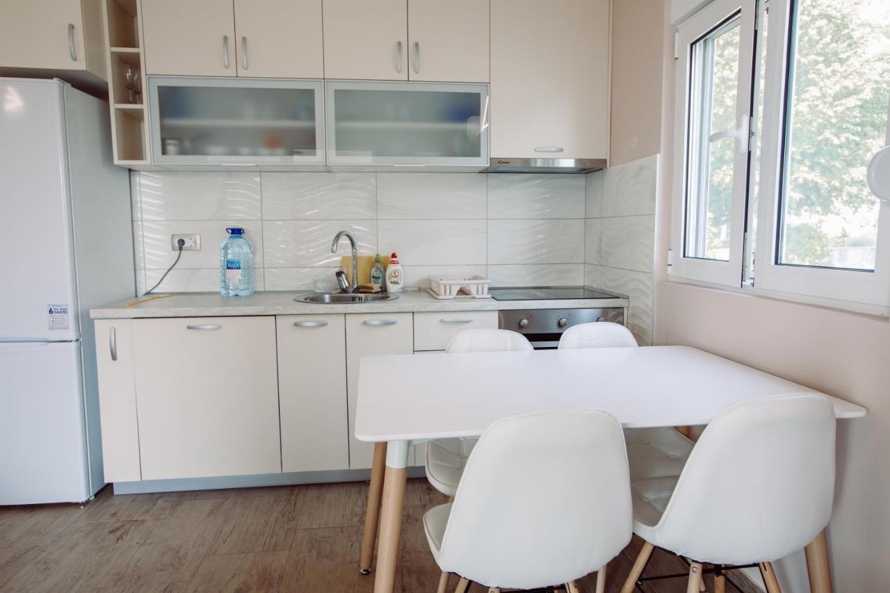 Apartmani Peko โกตอร์ ภายนอก รูปภาพ